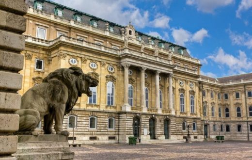 Le Palais Royal de Budapest et le Mont Gellért