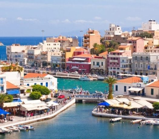 Agios Nikolaos ville côtière en Crète