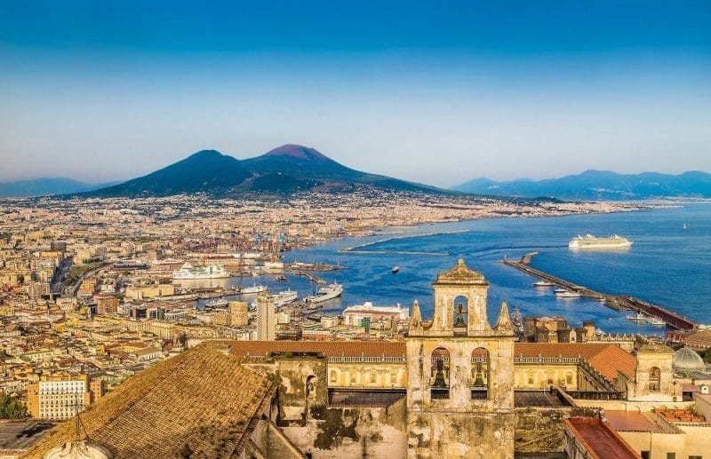 Naples sites de rencontre lieux de rencontres romantiques à KL