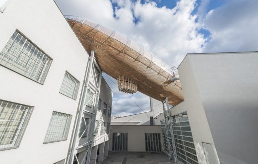DOX – Centre d’art contemporain (Prague)