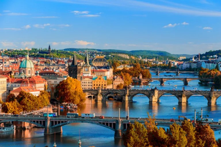 Prague, la ville aux cent clochers - Image