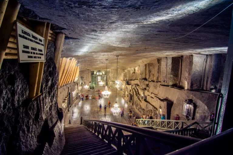Visite de la Mine de Sel de Wieliczka et Retour en France - Image