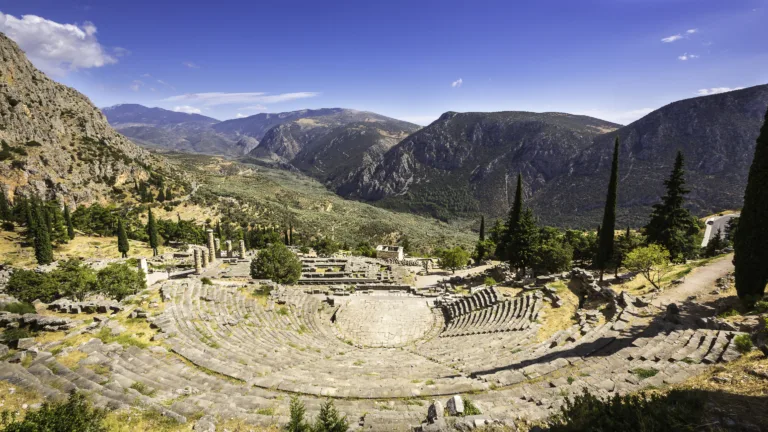 Sous le regard des dieux : Athènes, Delphes et Épidaure - Image